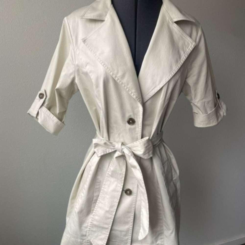 CAbi jacket women's size 4 tan color